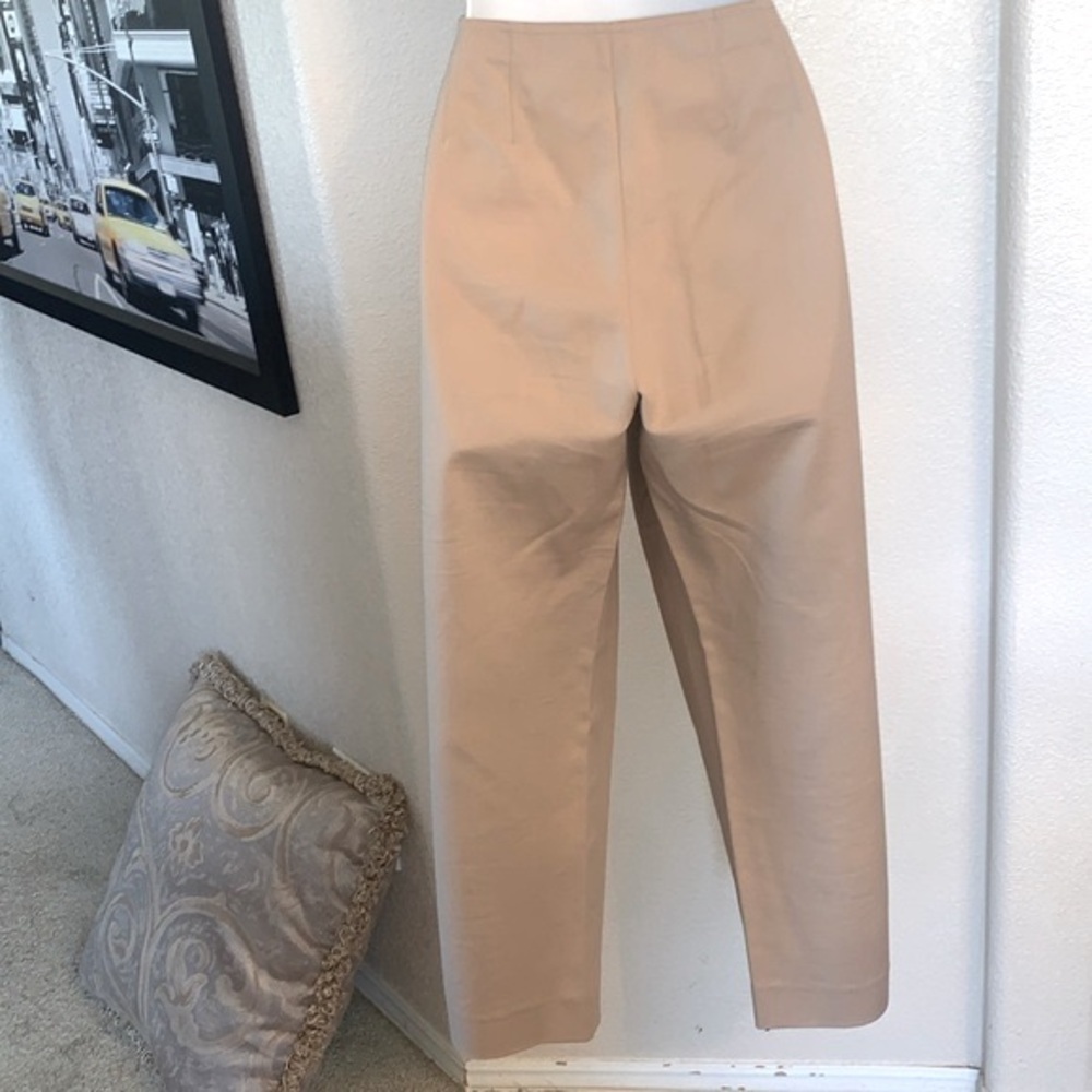 ST. JOHN Spring 2014 collection capri pant, cotton blend, side zip, ankle. 8 - Picture 6 of 17